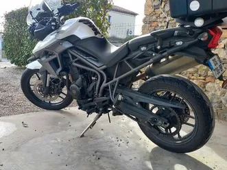 fille vend triumph tiger 800xr année 2015 47500km 5500