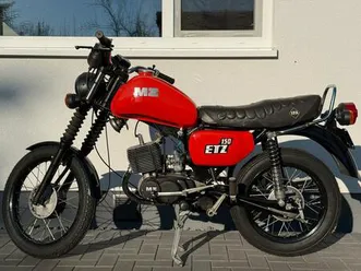 mz etz 150 - klassisches ddr motorrad in rot