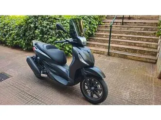 piaggio beverly 300 hpe