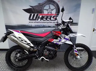 2024 aprilia rx125 with only 291 miles from new