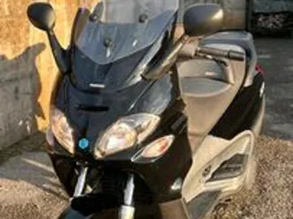 piaggio x9 500