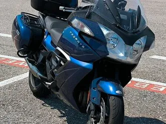 triumph trophy 1215 se