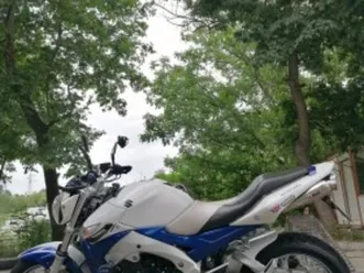 suzuki gsr