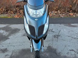 kymco yager gt 50 , 4 takter ( 45er & 25er ) papiere