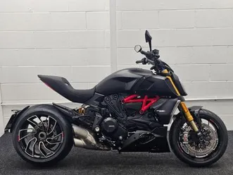 ducati diavel 1260s abs ** 5595 miles - ohlins suspension - 12 months mot **