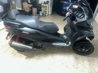 piaggio mp3 500 hpe rossas