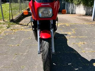 kawasaki gpz 900 r