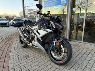 bmw m 1000 r