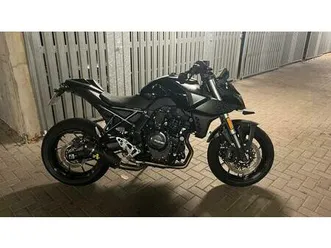 suzuki gsx8s