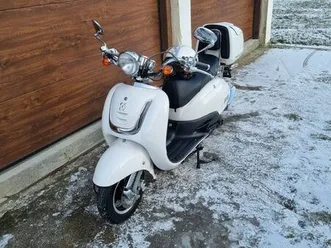 skuter retro 50 4t chromy bialy polysk kufer kask dowóz polecam!!! międzyrzecz