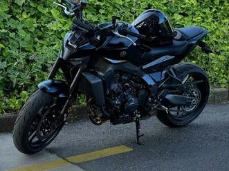 yamaha mt-09 2025 – 70 kw – 2 300km – full spark it grid-o