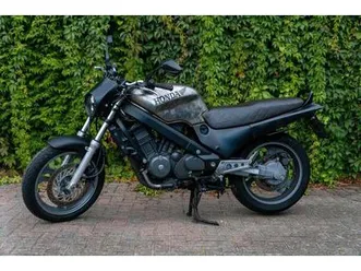 honda ntv 650 mit ersatzteilspender