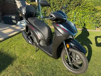 honda sh 350i schwarz ez 4/2024