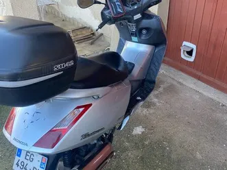 honda fes panthéon 125