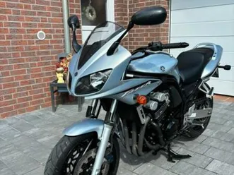 yamaha fazer rj02 600