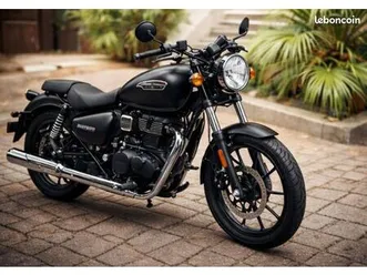 royal enfield meteor 350 - stellar black