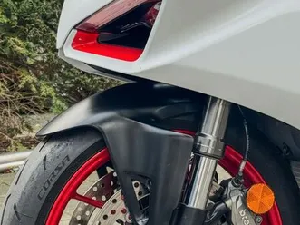 ducati panigale v2
