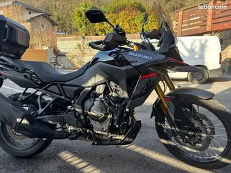 vends suzuki v-strom 800de