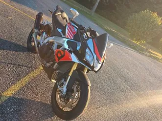 aprilia tuono v4 1100rr