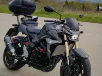suzuki gsr 750