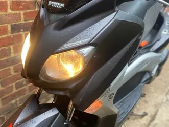 yamaha, yp, 2011, 249 (cc)