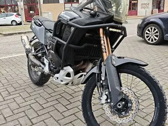 yamaha tenere wolrd raid carregado e cadafais