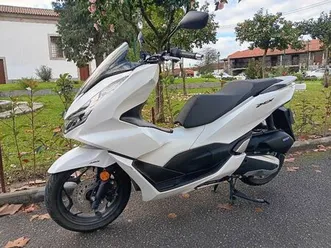 honda pcx125 c/ garantia de fabrica ( reservada ) vila verde e barbudo