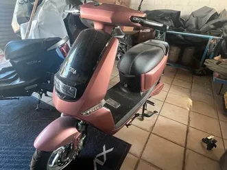 elektroroller yadea velotia city