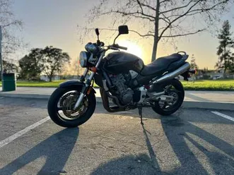2005 honda hornet 919 cb900