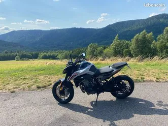 ktm duke 790