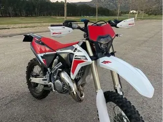 moto fantic xef de 2022 faible kilométrage