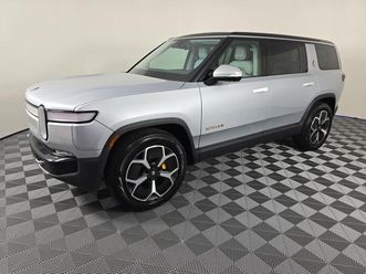 2023 rivian r1s adventure package