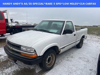 2002 chevrolet s-10 base