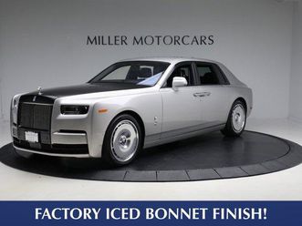 2023 rolls-royce phantom sedan