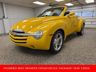 used 2004 chevrolet ssr base