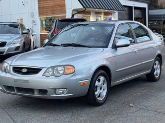 used 2004 kia spectra gs 4dr hatchback