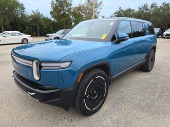 used 2025 rivian r1s adventure