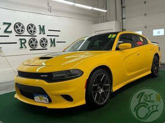 used 2017 dodge charger se