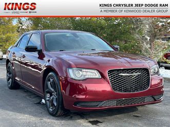 certified 2023 chrysler 300 touring