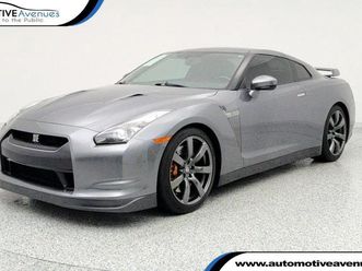 used 2010 nissan gt-r premium