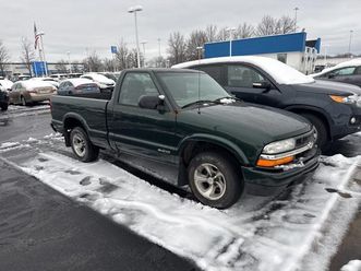 used 2002 chevrolet s-10 base