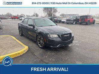 used 2018 chrysler 300 touring