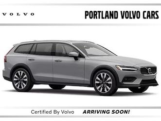 used 2025 volvo v60 cross country b5 plus