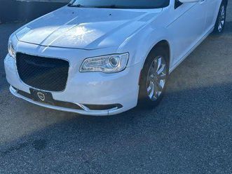 used 2018 chrysler 300 touring
