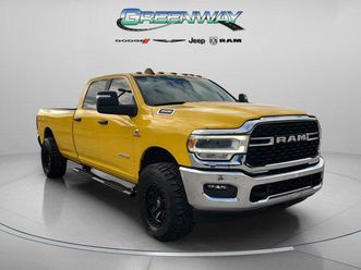 used 2023 ram 3500 big horn crew cab 4x4 8' box