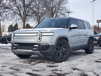 used 2024 rivian r1s adventure