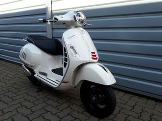 vespa 300 super sport 2021