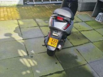PIAGGIO zip-4t-80cc-turbo-kit-uitlaat-2006 tweedehands - De Parking