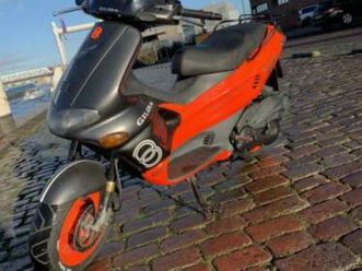 GILERA runner-180cc-pm-uitlaat-fluor-oranje-te-koop-in-onderdelen  tweedehands - De Parking