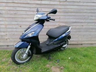 PIAGGIO piaggio-fly-new-2012-4t-4v-80cc Used - the parking motorcycles